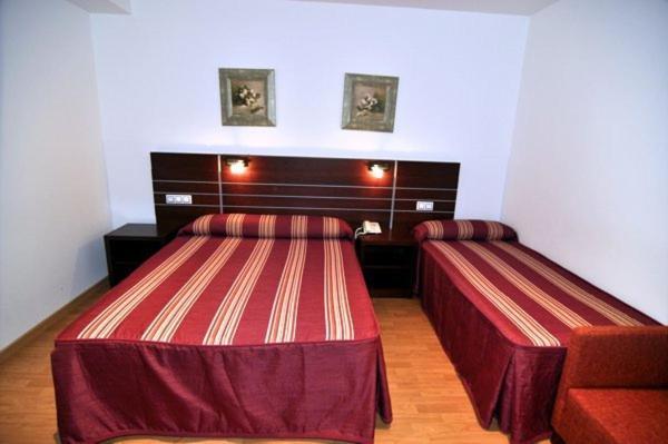 Norte Hotel Villanueva de Gallego Room photo
